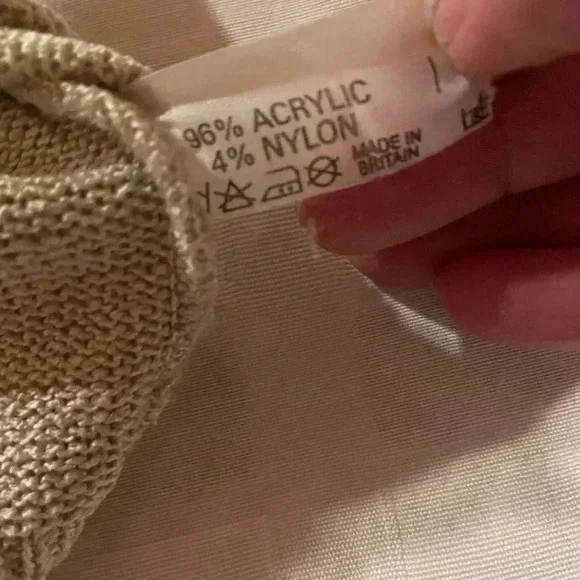 🔥6/$20  or 10/$40. Future Lady sweater - Picture 6 of 10